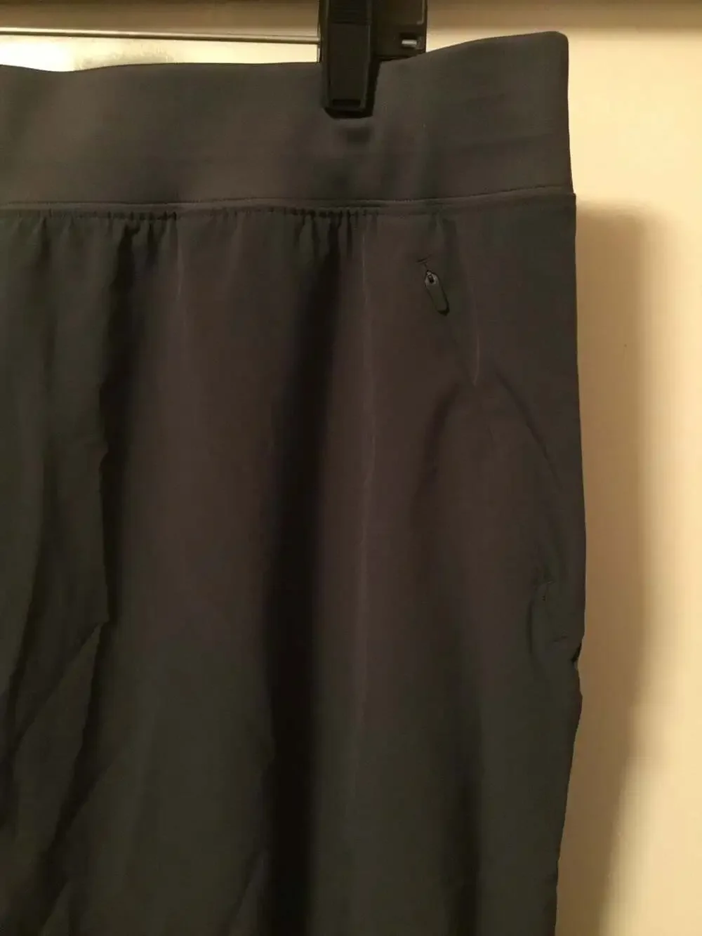 Alo Yoga Men's Repetition Training Shorts Gray size  XXL